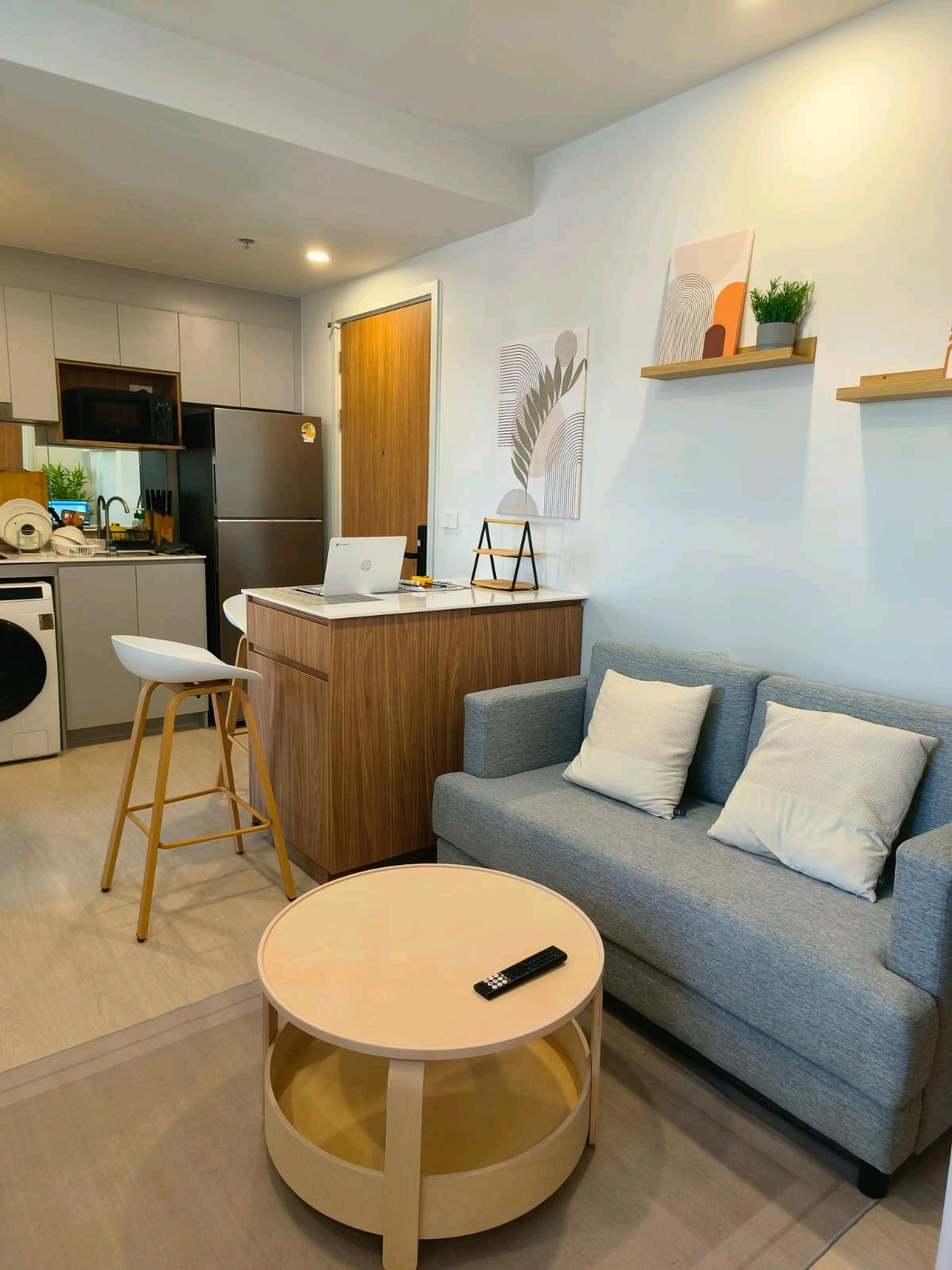 ให้เช่าคอนโดราษฎร์บูรณะ สุขสวัสดิ์ : 🔥ด่วนคอนโดใหม่วิวสะพานทศราชันติดแม่น้ำเจ้าพระยาพร้อมเฟอร์นิเจอร์เครื่องใช้ไฟฟ้าครบ ส่วนกลางจัดเต็ม!