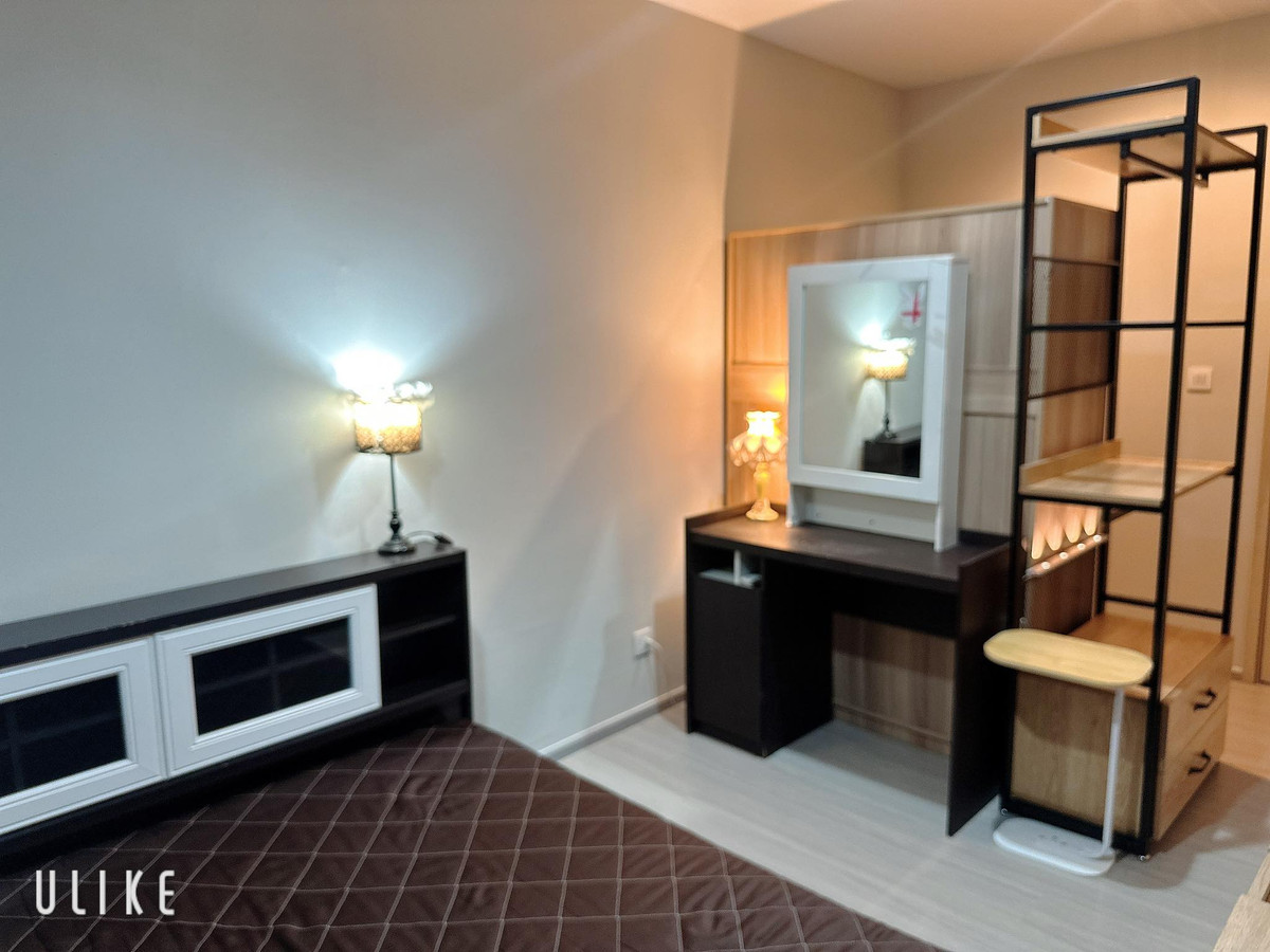 ให้เช่าคอนโดท่าพระ ตลาดพลู วุฒากาศ :  ⭐️ Life Sathorn Sierra ⭐️ 1 ห้องนอน 32 ตรม. มีครบทั้งเฟอร์นิเจอร์และเครื่องใช้ไฟฟ้า