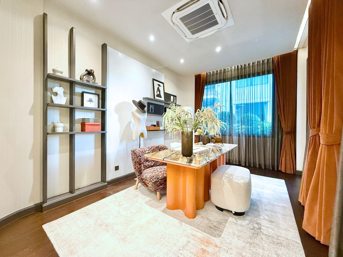 For SaleHouseChaengwatana, Muangthong : 👑 A legendary secret deal with an 11-million THB discount‼️ Exclusive to only 38 families, in the Don Mueang–Chaeng Watthana location