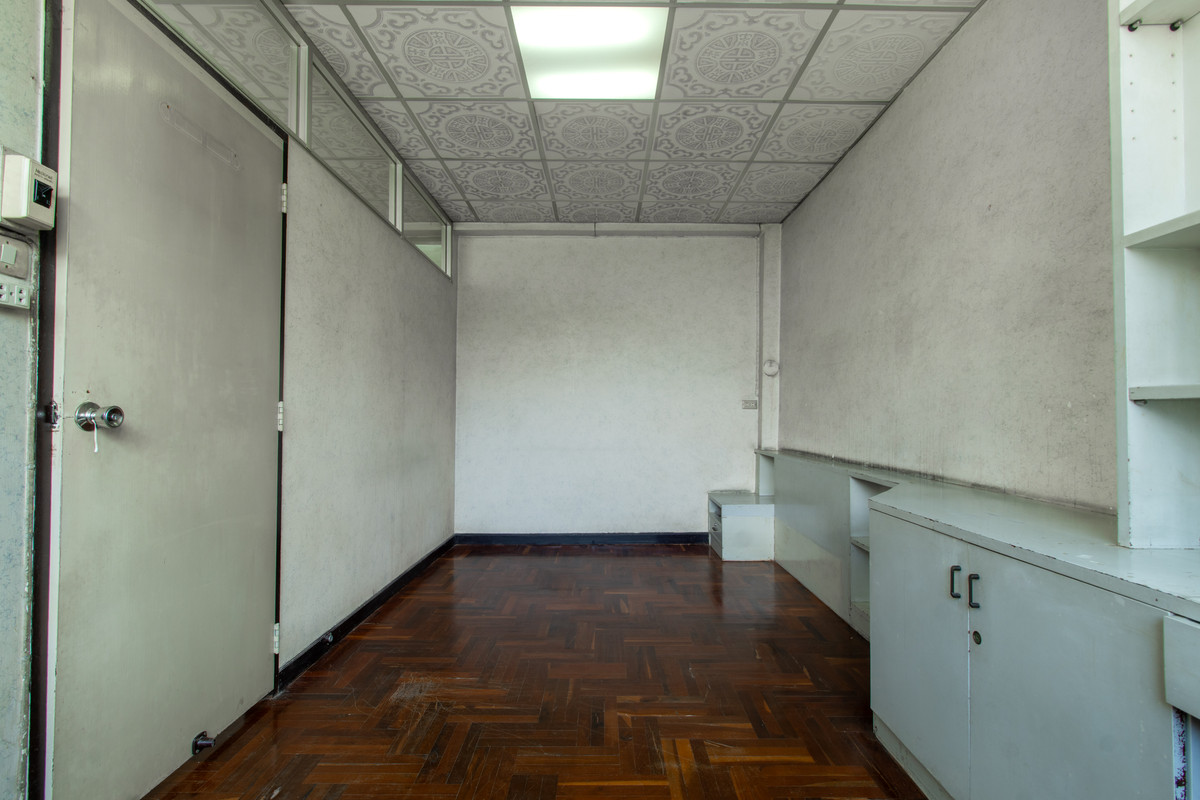 ขายทาวน์โฮมสาทร นราธิวาส : ทาวน์โฮมกลางสาทร — ทำเล Rare Item ใกล้ MRT ลุมพินี 3 ชั้น | ทำเลสาทร-พระรามสี่-ศรีบำเพ็ญ-เย็นอากาศ