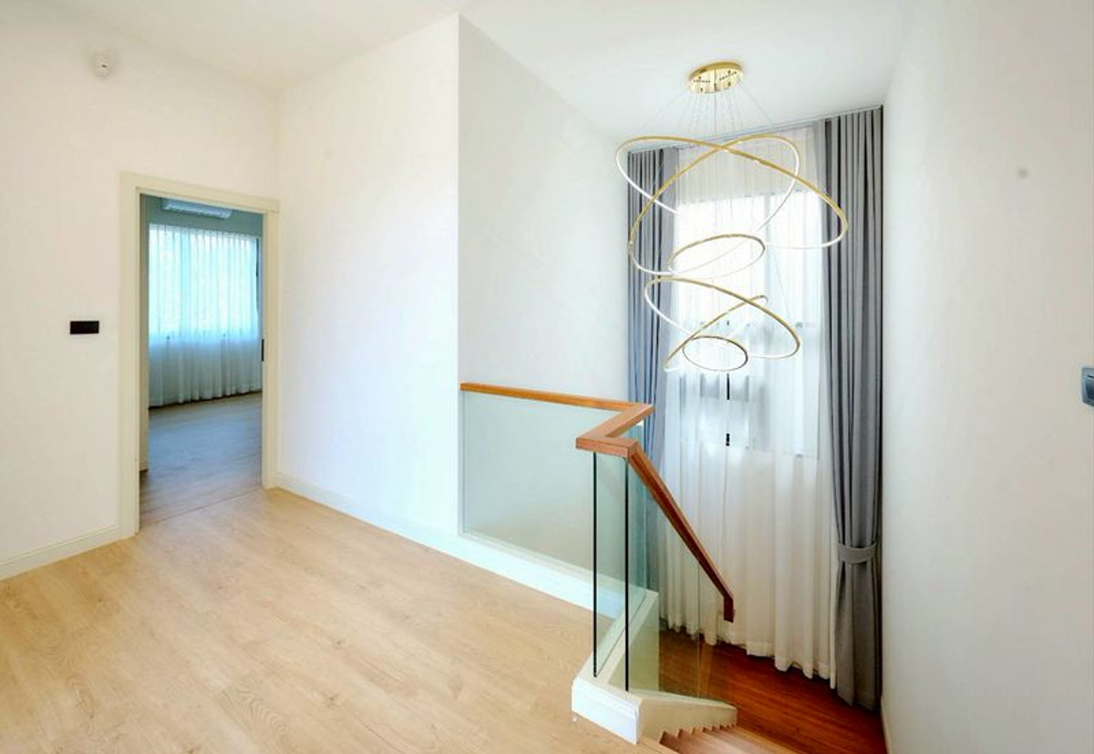 For SaleHousePinklao, Charansanitwong : Single house for sale, Setthasiri Village, Charan-Pinklao, 2 houses, largest edge, area 124.9 sq m, 7 bedrooms, complete with extensions and all built-in furniture. Bang Khun Si Subdistrict Bangkok Noi District Bangkok