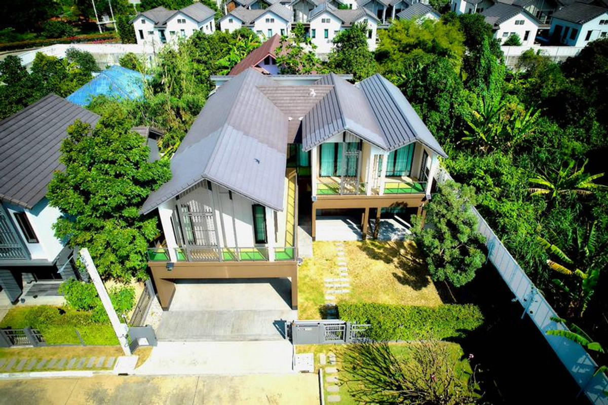 For SaleHousePinklao, Charansanitwong : Single house for sale, Setthasiri Village, Charan-Pinklao, 2 houses, largest edge, area 124.9 sq m, 7 bedrooms, complete with extensions and all built-in furniture. Bang Khun Si Subdistrict Bangkok Noi District Bangkok