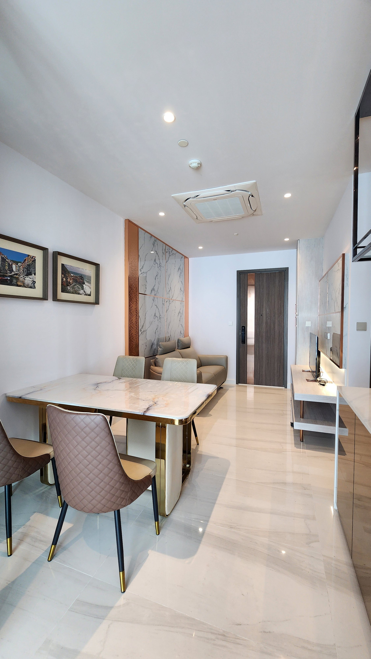 For RentCondoSathorn, Narathiwat : For Rent ✨ Supalai ICON Sathorn ✨ Fully furnished with appliances, near BTS Chong Nonsi.