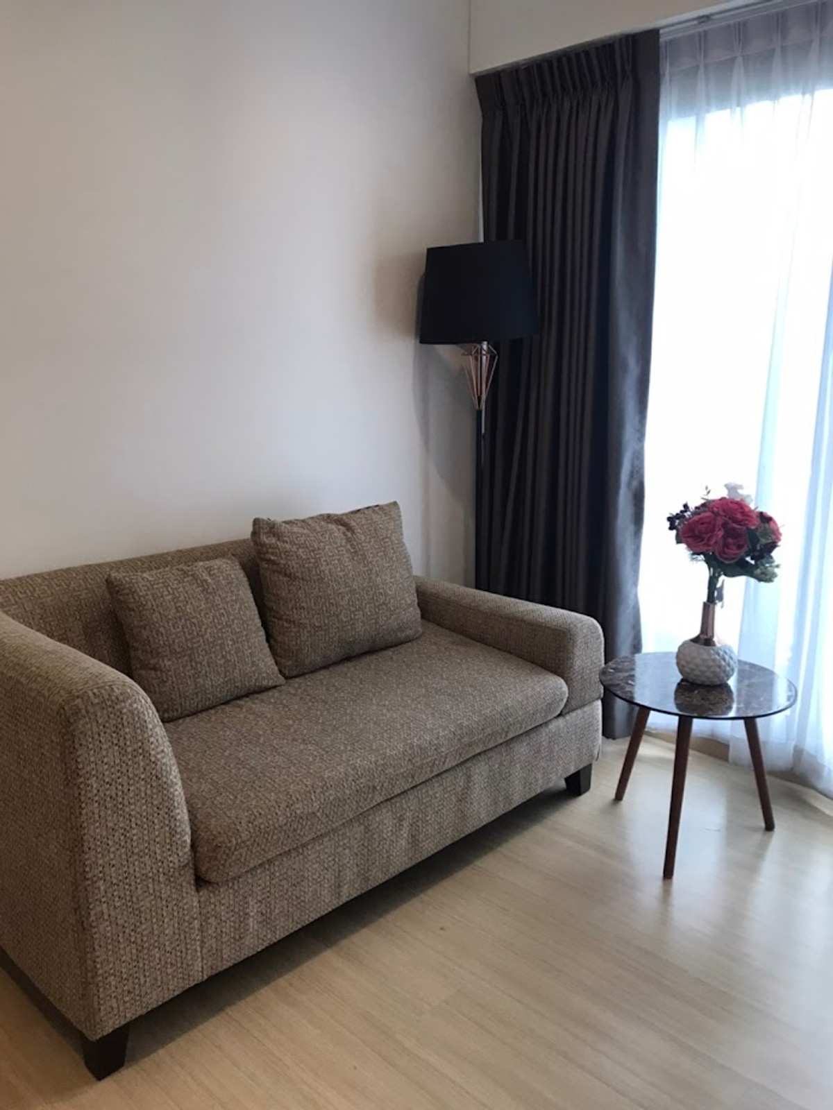 ให้เช่าคอนโดอ่อนนุช อุดมสุข : Whizdom Connect Condo ให้เช่า 2 ห้องนอน, 1 ห้องน้ำ  • ขนาด: 40 ตร.ม. • ชั้น: 34