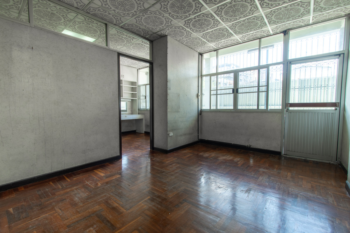 ขายทาวน์โฮมสาทร นราธิวาส : ทาวน์โฮมกลางสาทร — ทำเล Rare Item ใกล้ MRT ลุมพินี 3 ชั้น | ทำเลสาทร-พระรามสี่-ศรีบำเพ็ญ-เย็นอากาศ