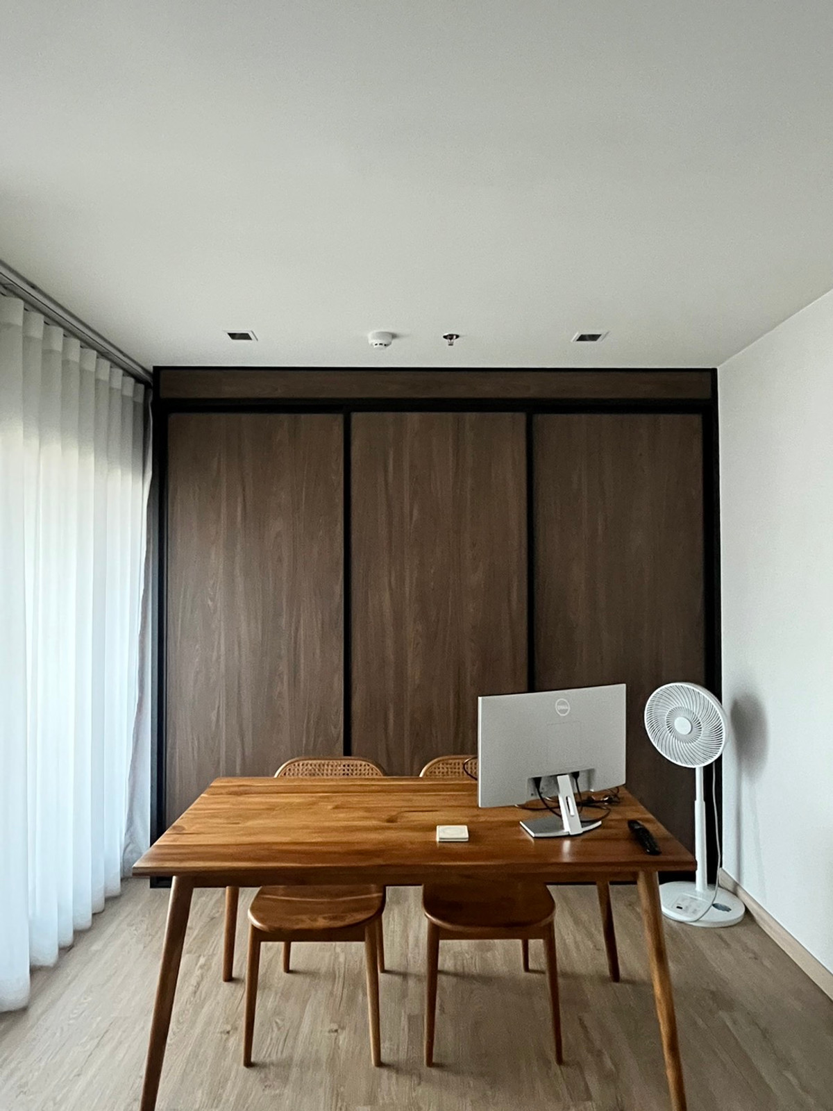 ขายคอนโดท่าพระ ตลาดพลู วุฒากาศ : ขาย Life Sathorn SIerra 1 ห้องนอน 1 ห้องทำงาน สอบถาม นัดชมได้ครับ