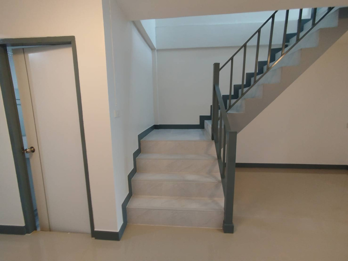 For SaleTownhomeNonthaburi, Bang Yai, Bangbuathong : Townhouse for sale, Kamollak Village 1, 16 sq m.