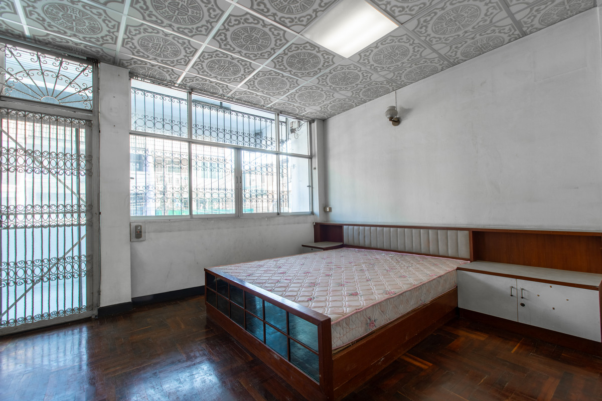 ขายทาวน์โฮมสาทร นราธิวาส : ทาวน์โฮมกลางสาทร — ทำเล Rare Item ใกล้ MRT ลุมพินี 3 ชั้น | ทำเลสาทร-พระรามสี่-ศรีบำเพ็ญ-เย็นอากาศ