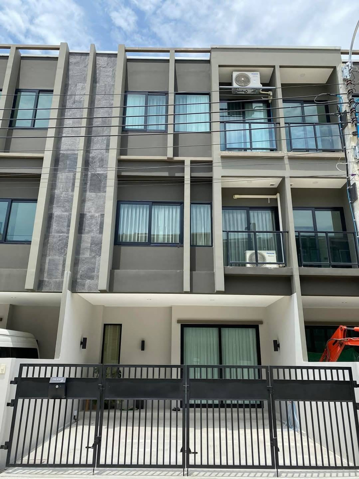 ให้เช่าทาวน์โฮมพระราม 5 ราชพฤกษ์ บางกรวย : ให้เช่า ทาวน์โฮม 3 ชั้น โครงการ เดอะ เมิร์ธ ไลท์ ราชพฤกษ์-พระราม 5