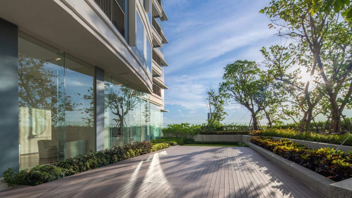 For SaleCondoLadprao, Central Ladprao : Urgent Sale 📍 The Saint Residences 📍 East-facing, near BTS Ha Yaek Ladprao.