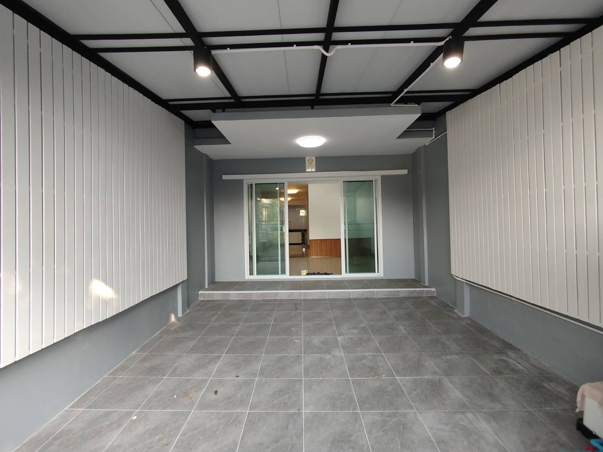 For SaleTownhomeNonthaburi, Bang Yai, Bangbuathong : Townhouse for sale, Kamollak Village 1, 16 sq m.