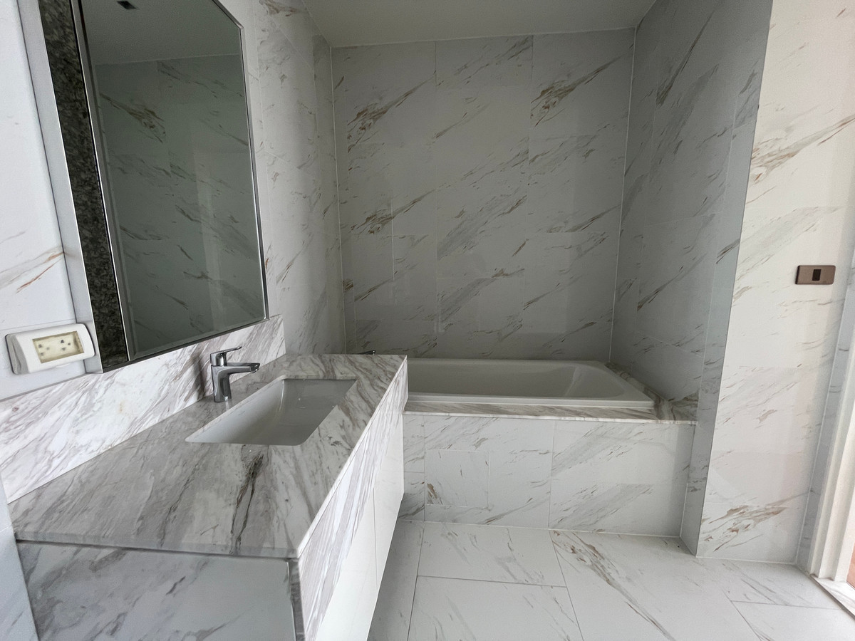 ขายคอนโดพระราม 3 สาธุประดิษฐ์ : ายคอนโดริมน้ำสุดหรู CANAPAYA RESIDENCES (คณาพญา เรสซิเดนซ์) 2 ห้องนอน 2 ห้องน้ำ  สัมผัสประสบการณ์การใช้ชีวิตเหนือระดับบนโค้งน้ำเจ้าพระยาที่สวยที่สุด พร้อมให้คุณเป็นเจ้าของยูนิตพิเศษในราคาโปรโมชั่น