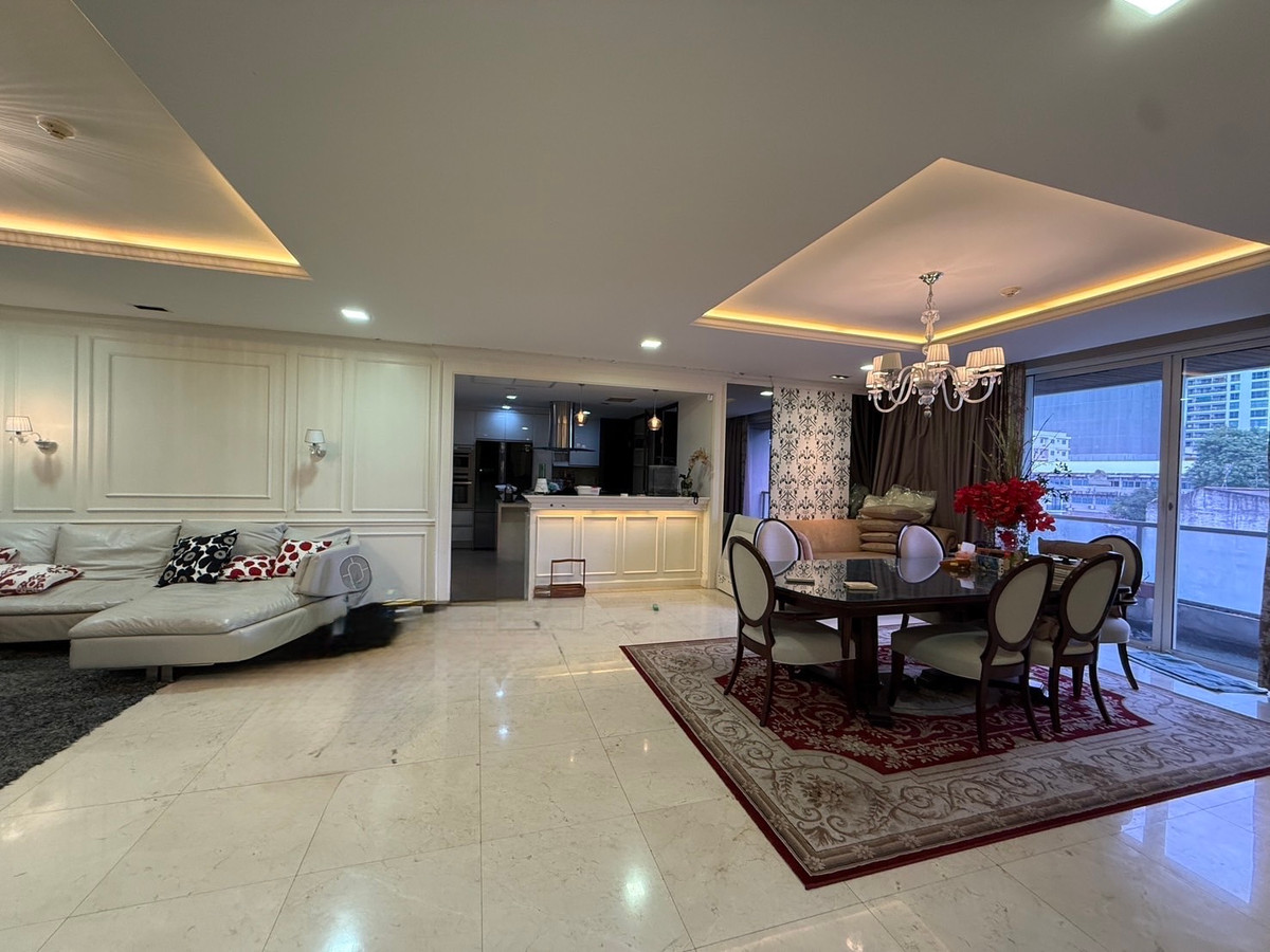 For RentCondoAri,Anusaowaree : 255sqm Spacious, Low Rise 3 bedrooms condo for rent at The Signature Residence Ari soi 2