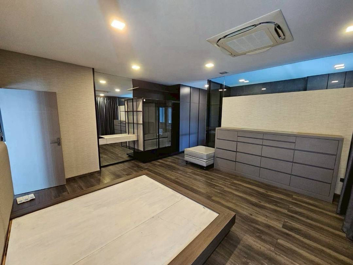 For RentHouseBangna, Bearing, Lasalle : P-2880 for rent vive Bangnak km.7, ready to move in, good location, near the expressway and mega Bangna.