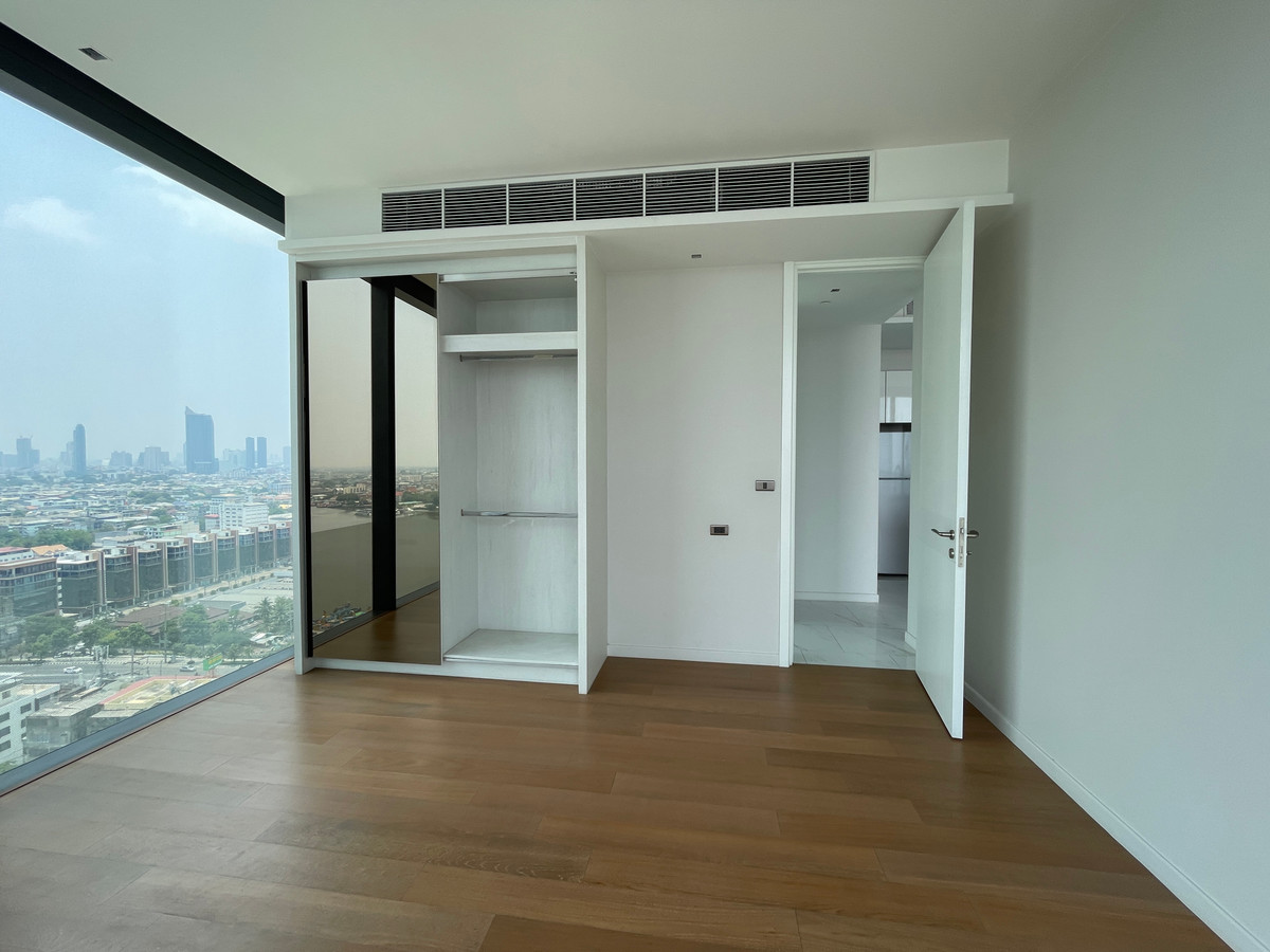 ขายคอนโดพระราม 3 สาธุประดิษฐ์ : ายคอนโดริมน้ำสุดหรู CANAPAYA RESIDENCES (คณาพญา เรสซิเดนซ์) 2 ห้องนอน 2 ห้องน้ำ  สัมผัสประสบการณ์การใช้ชีวิตเหนือระดับบนโค้งน้ำเจ้าพระยาที่สวยที่สุด พร้อมให้คุณเป็นเจ้าของยูนิตพิเศษในราคาโปรโมชั่น