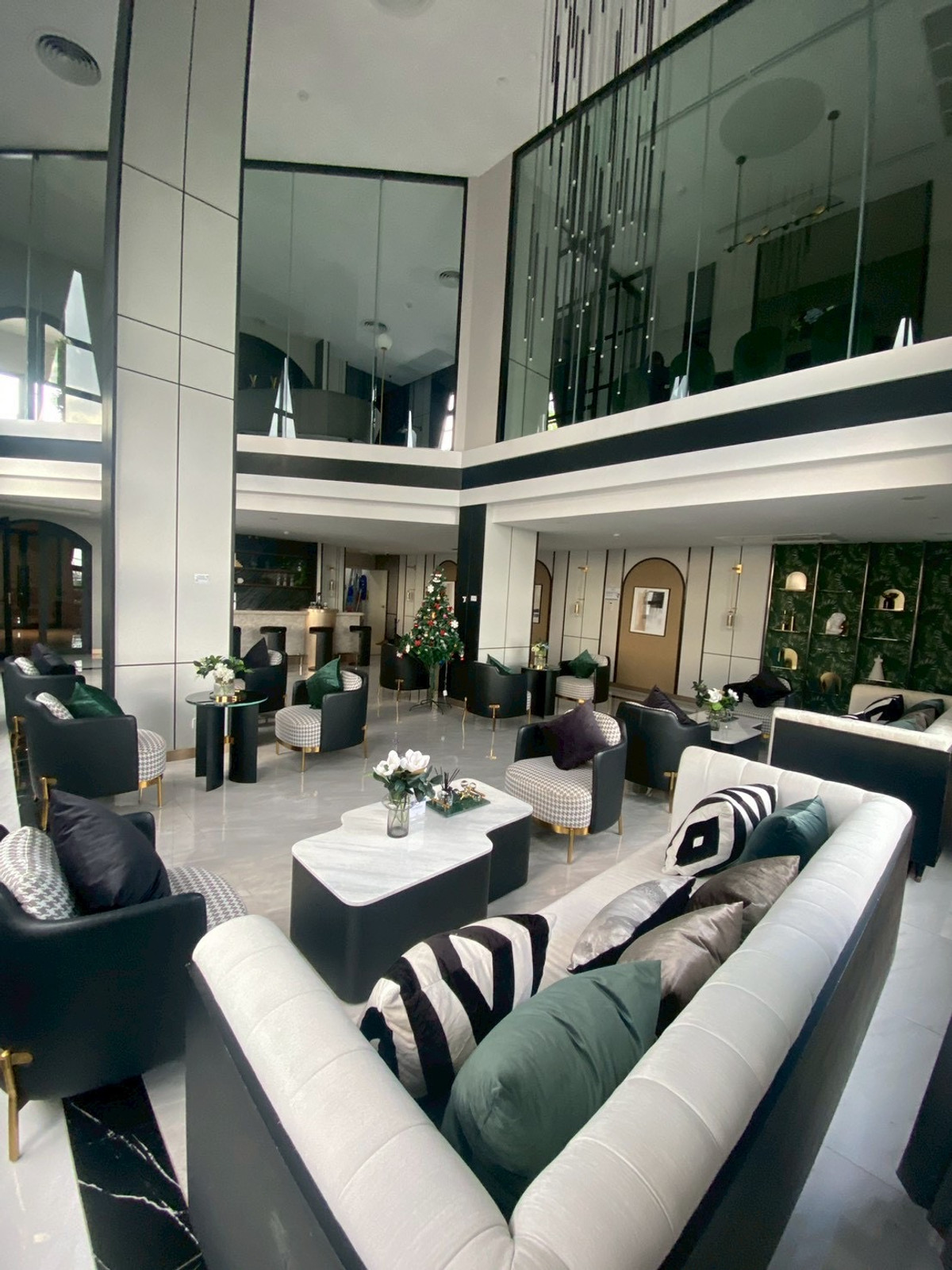 ให้เช่าคอนโดท่าพระ ตลาดพลู วุฒากาศ : ให้เช่า 11,500 ( สตูดิโอ ) *รหัส PS140292( ศุภาลัย ไลท์ ท่าพระ-วงเวียนใหญ่ ) !! ใกล้สถานีรถไฟฟ้าแยกท่าพระ * โบ๊ท 088-398-3835