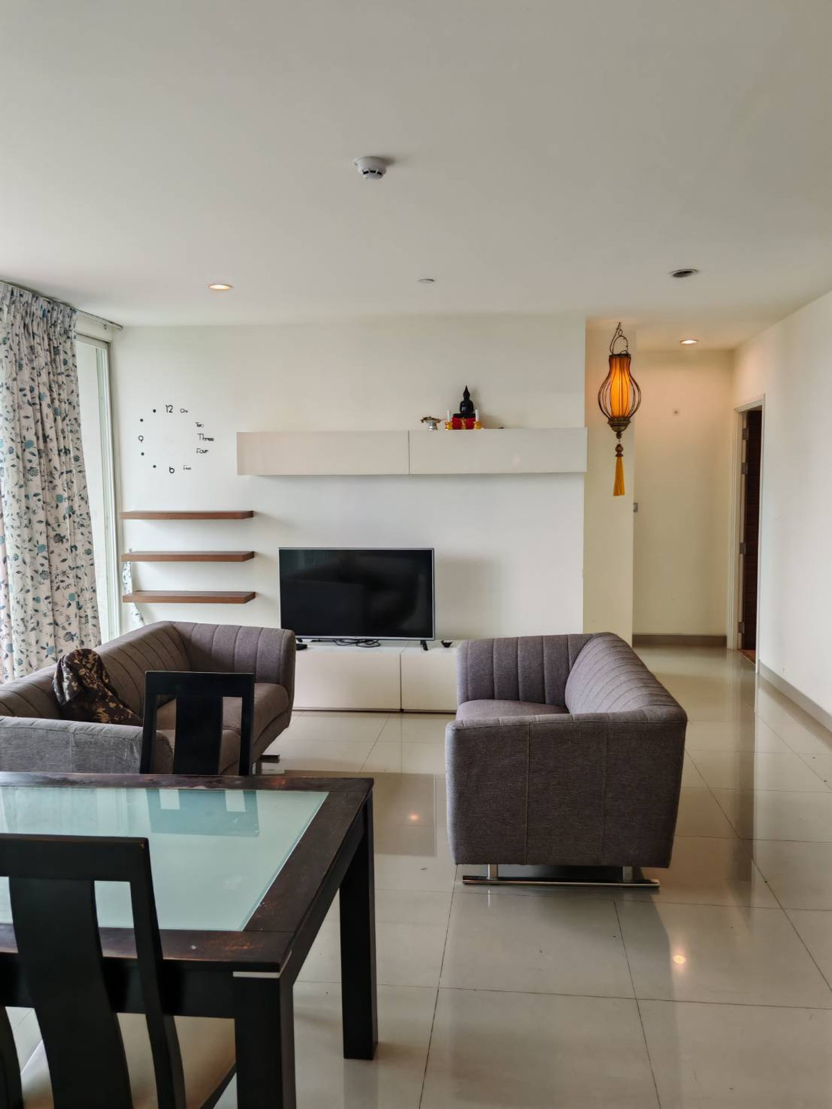 For RentCondoWongwianyai, Charoennakor : 145sqm Spacious Riverside 3 bedrooms for rent at Watermark Chaopraya