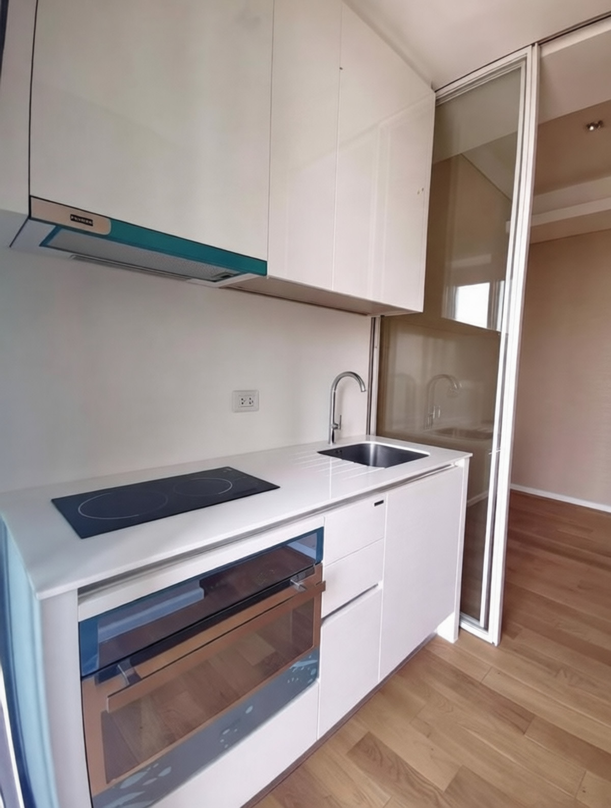 For SaleCondoLadprao, Central Ladprao : Urgent Sale 📍 The Saint Residences 📍 East-facing, near BTS Ha Yaek Ladprao.