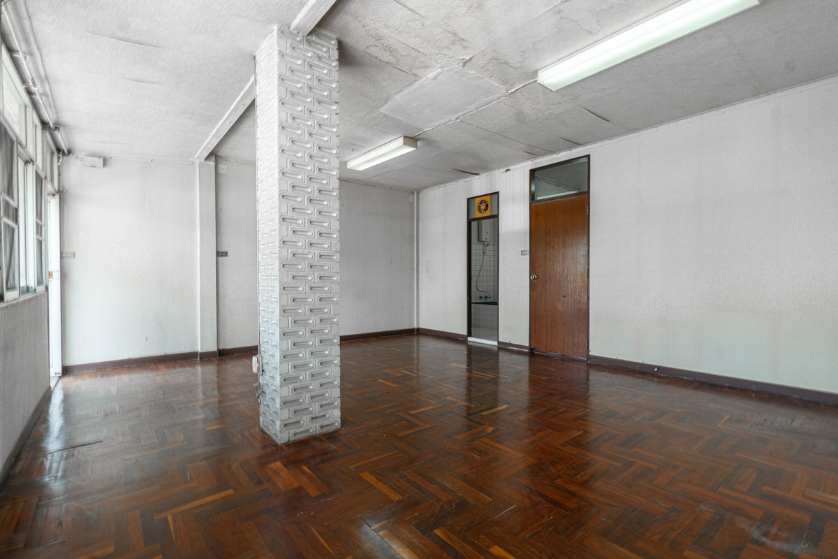 ขายทาวน์โฮมสาทร นราธิวาส : ทาวน์โฮมกลางสาทร — ทำเล Rare Item ใกล้ MRT ลุมพินี 3 ชั้น | ทำเลสาทร-พระรามสี่-ศรีบำเพ็ญ-เย็นอากาศ