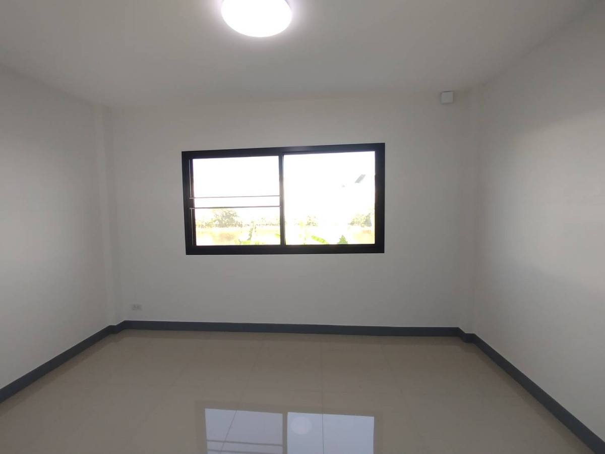 For SaleTownhomeNonthaburi, Bang Yai, Bangbuathong : Townhouse for sale Nakhon Thong Park View 3 Bang Bua Thong-Suphan 17 sq m.