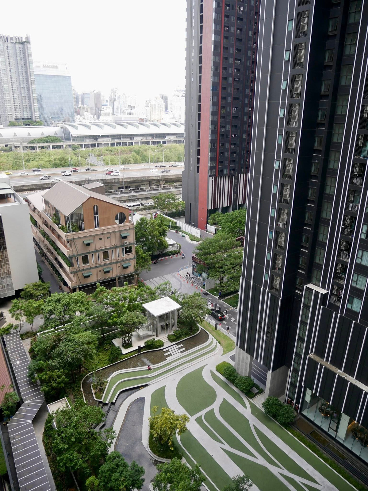 For SaleCondoRama9, Petchburi, RCA : Life Asoke - Rama 9 / Studio (FOR SALE), Life Asoke - Rama 9 / Studio (For Sale) TARN173