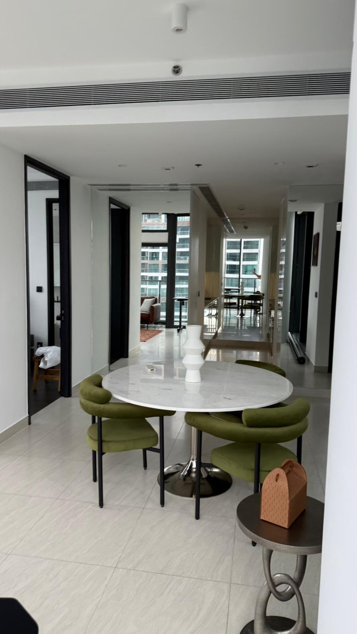 ขายคอนโดสาทร นราธิวาส :  2 ห้องนอนที่ Tait Sathorn 12 , Contact 062-496-6454