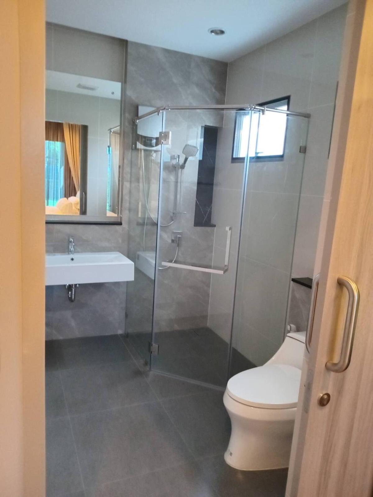 ให้เช่าบ้านลาดกระบัง สุวรรณภูมิ : ให้เช่า 191ตรว 4นอน5น้ำ บ้านเดี่ยว 2 ชั้น The Palm Bangna Wongwaen