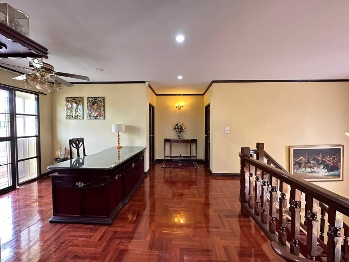 For SaleHousePathum Thani,Rangsit, Thammasat : 107 sq m, 3 bedrooms, 3 bathrooms, 2-story detached house, Ladawan Lagoon, Rangsit.