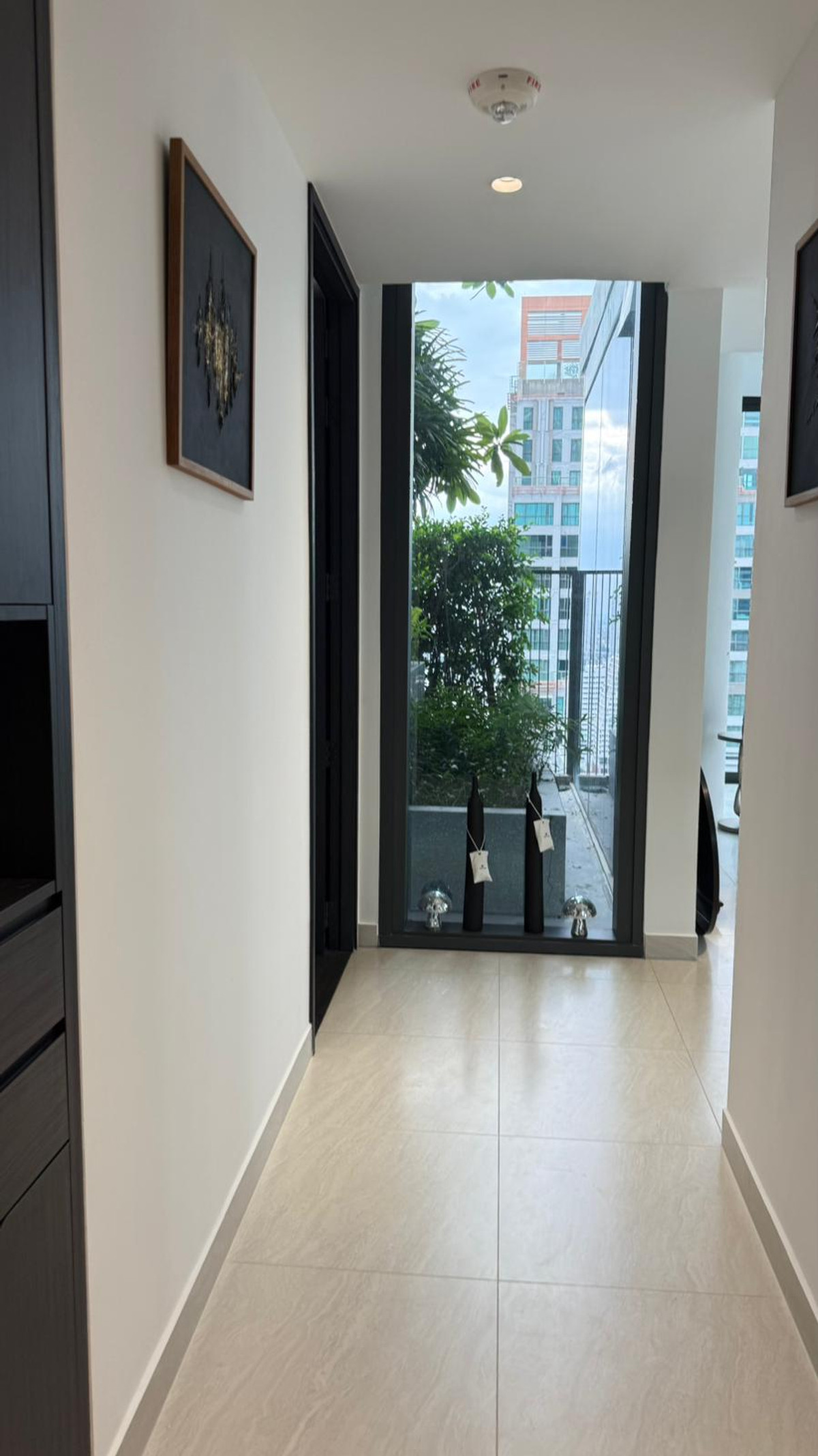 ขายคอนโดสาทร นราธิวาส :  2 ห้องนอนที่ Tait Sathorn 12 , Contact 062-496-6454