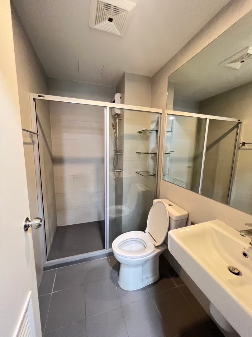 For RentCondoSriracha Laem Chabang Ban Bueng : 🔥Rent Now🔥 Notting Hill Laem Chabang-Sriracha, near Kasetsart University Sriracha Campus. Fully furnished and ready to move in.