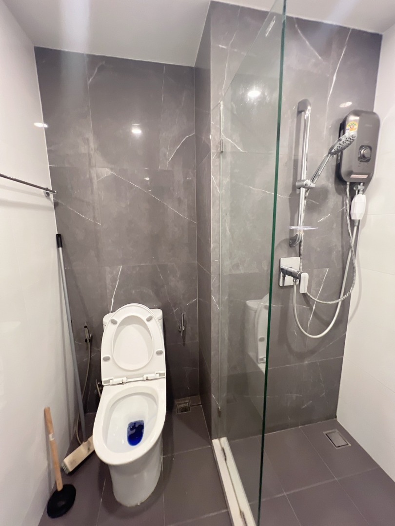 ให้เช่าคอนโดพัทยา บางแสน ชลบุรี สัตหีบ : 🔥เช่าด่วน🔥บริกซ์ตัน แคมปัส บางแสน ติด ม.บูรพา ใกล้หาดบางแสน เฟอร์นิเจอร์ครบ พร้อมเข้าอยู่