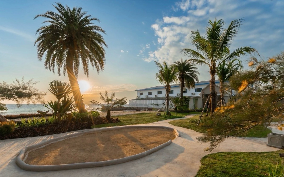 ขายทาวน์โฮมชะอำ เพชรบุรี : ขายบ้านติดทะเล เพชรบุรี | บ้านหน้าหาด| สระว่ายน้ำส่วนตัว| วิวทะเลแหวก | ใกล้หัวหิน