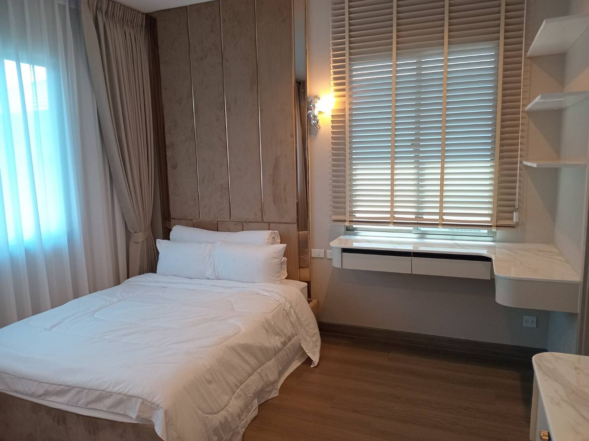 ให้เช่าบ้านลาดกระบัง สุวรรณภูมิ : ให้เช่า 191ตรว 4นอน5น้ำ บ้านเดี่ยว 2 ชั้น The Palm Bangna Wongwaen