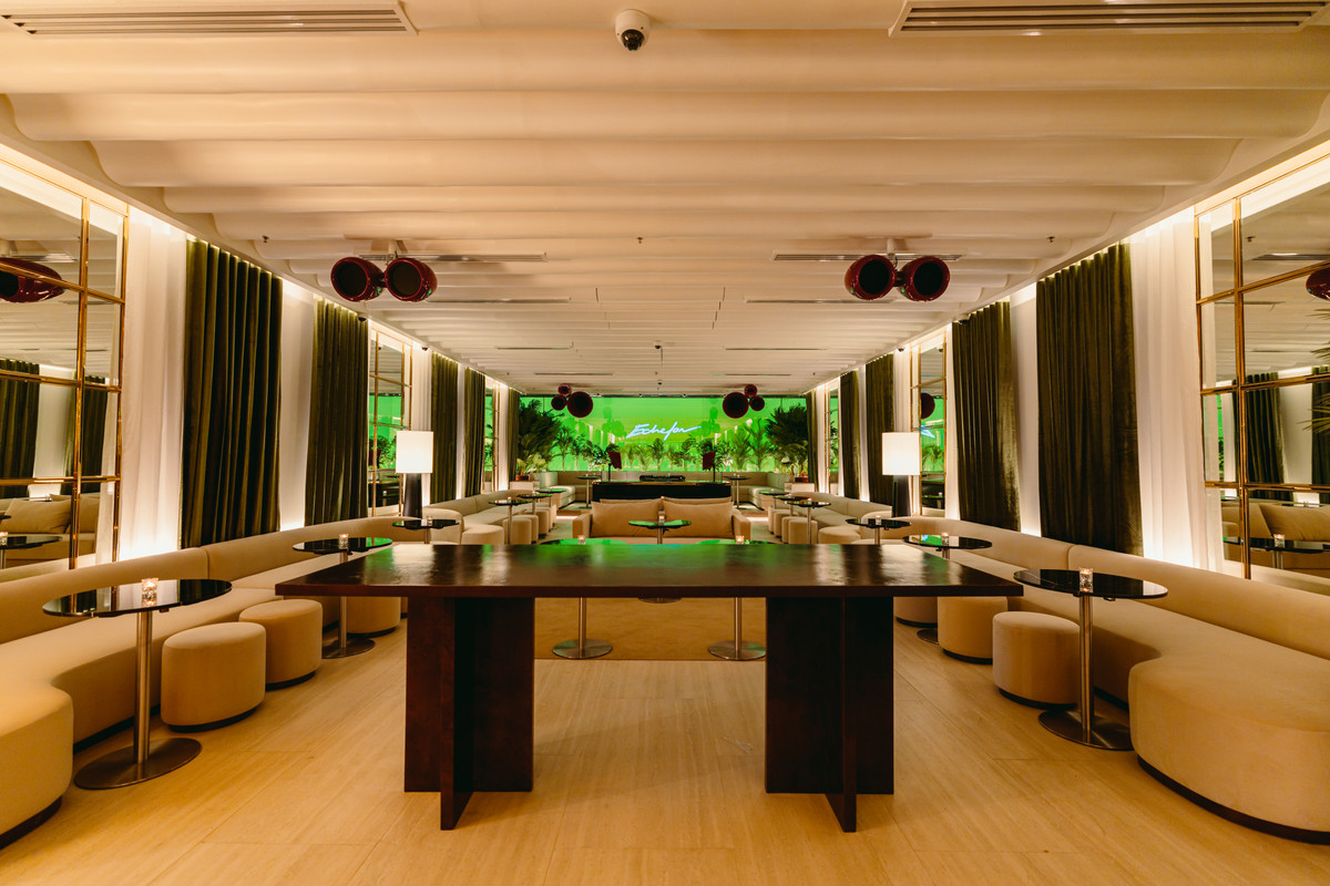 เซ้งร้านค้า/ตลาดนัดสุขุมวิท อโศก ทองหล่อ : ประกาศเซ้งร้านเหล้า  Echlon (อีเชอลอน)