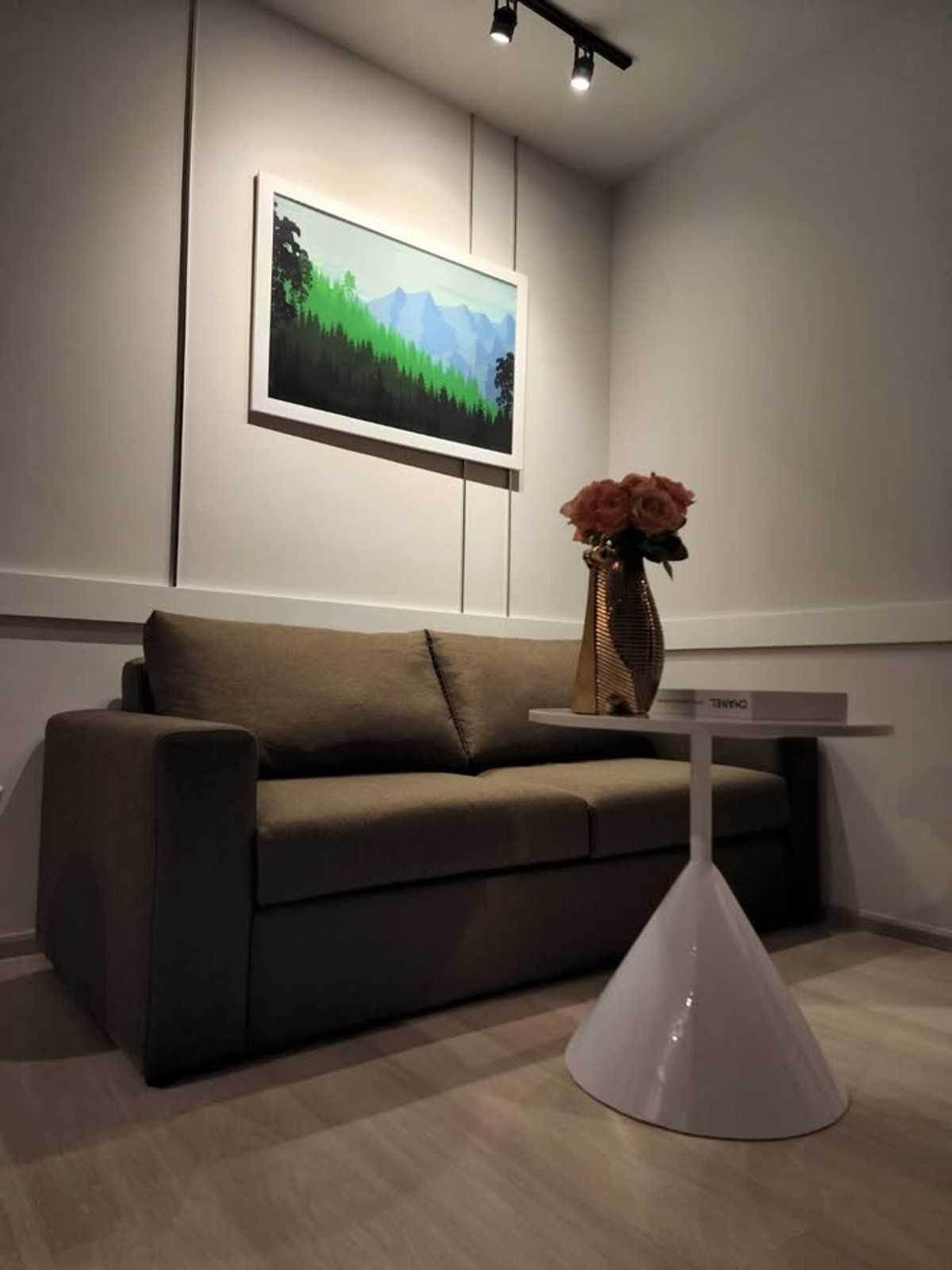 For RentCondoWitthayu, Chidlom, Langsuan, Ploenchit : For Rent: 🏙️Life One Wireless – Fully Furnished