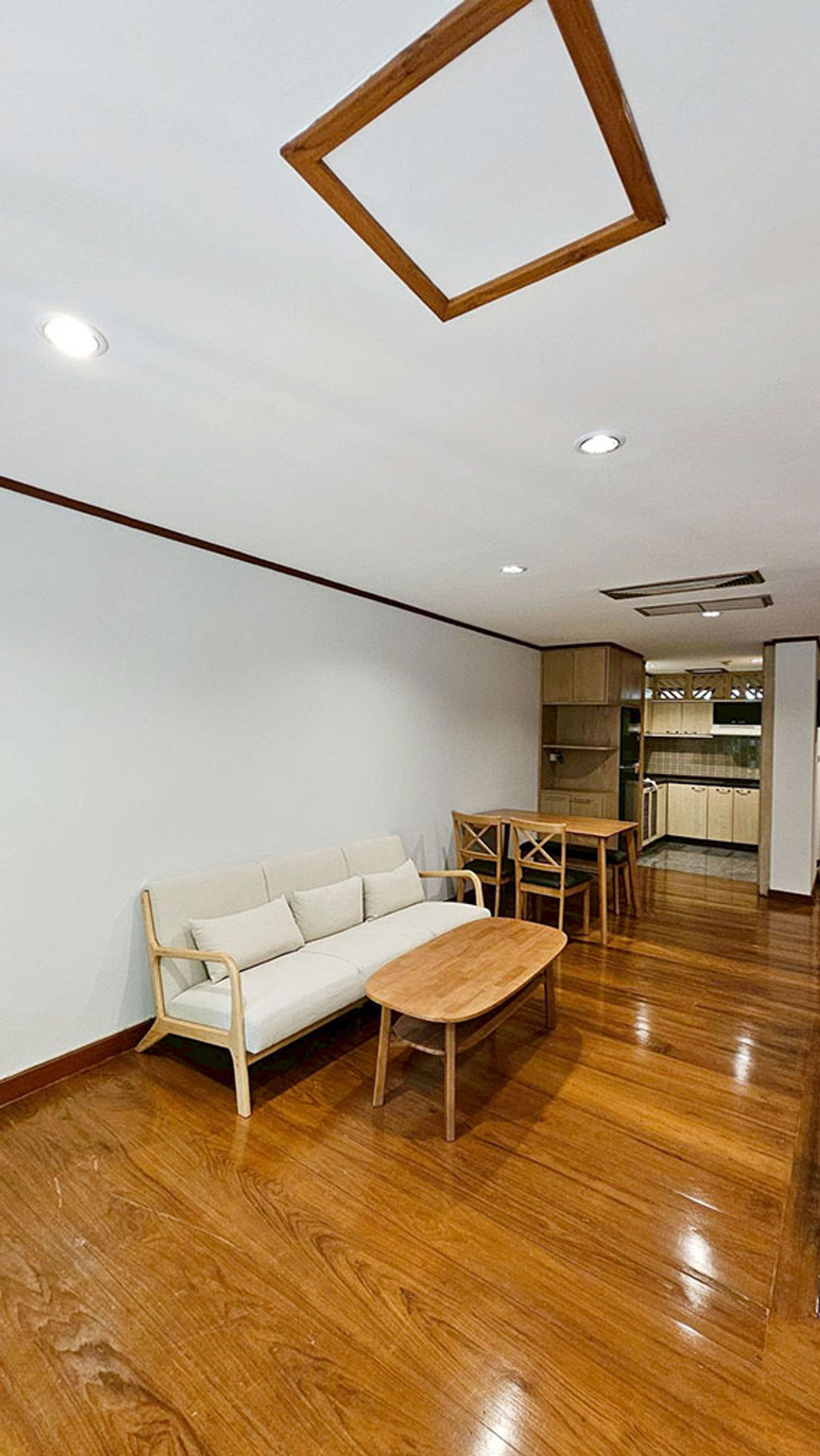 ให้เช่าคอนโดเชียงใหม่ : คอนโดให้เช่าเดือนละ 22,000 บาท ใกล้มหาวิทยาลัยเชียงใหม่เพียง 5 นาที No.3C086