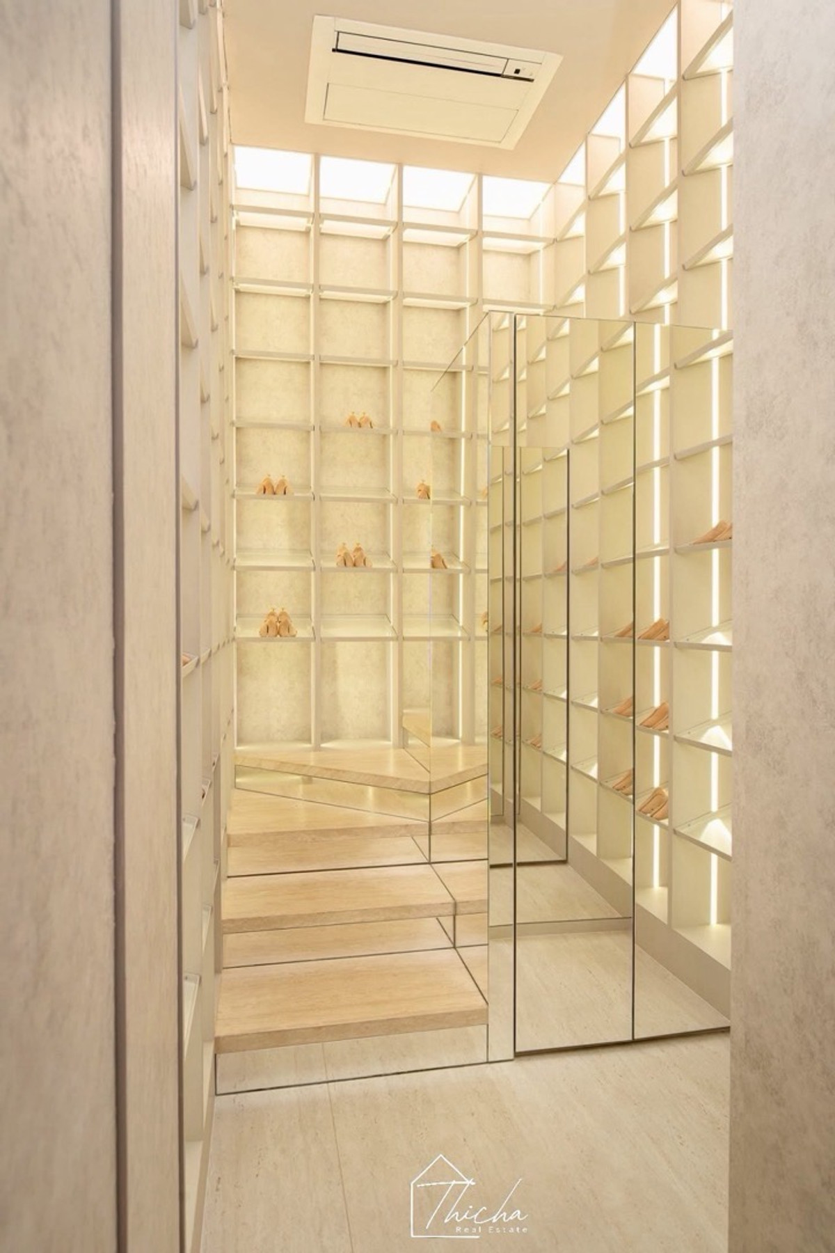 For SaleHouseBang Sue, Wong Sawang, Tao Pun : 𝗦𝗢𝗡𝗟𝗘 𝗥𝗘𝗦𝗜𝗗𝗘𝗡𝗖𝗘𝗦 𝗨𝗹𝘁𝗿𝗮 𝗟𝘂𝘅𝘂𝗿𝘆 level for families looking “Home” is the inheritance of life.