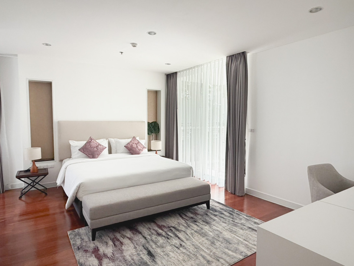 For RentSukhumvit, Asoke, Thonglor : Shama Ekamai Spacious 4-Bedroom Residence in the Heart of Ekamai Please call: 062-496-6454