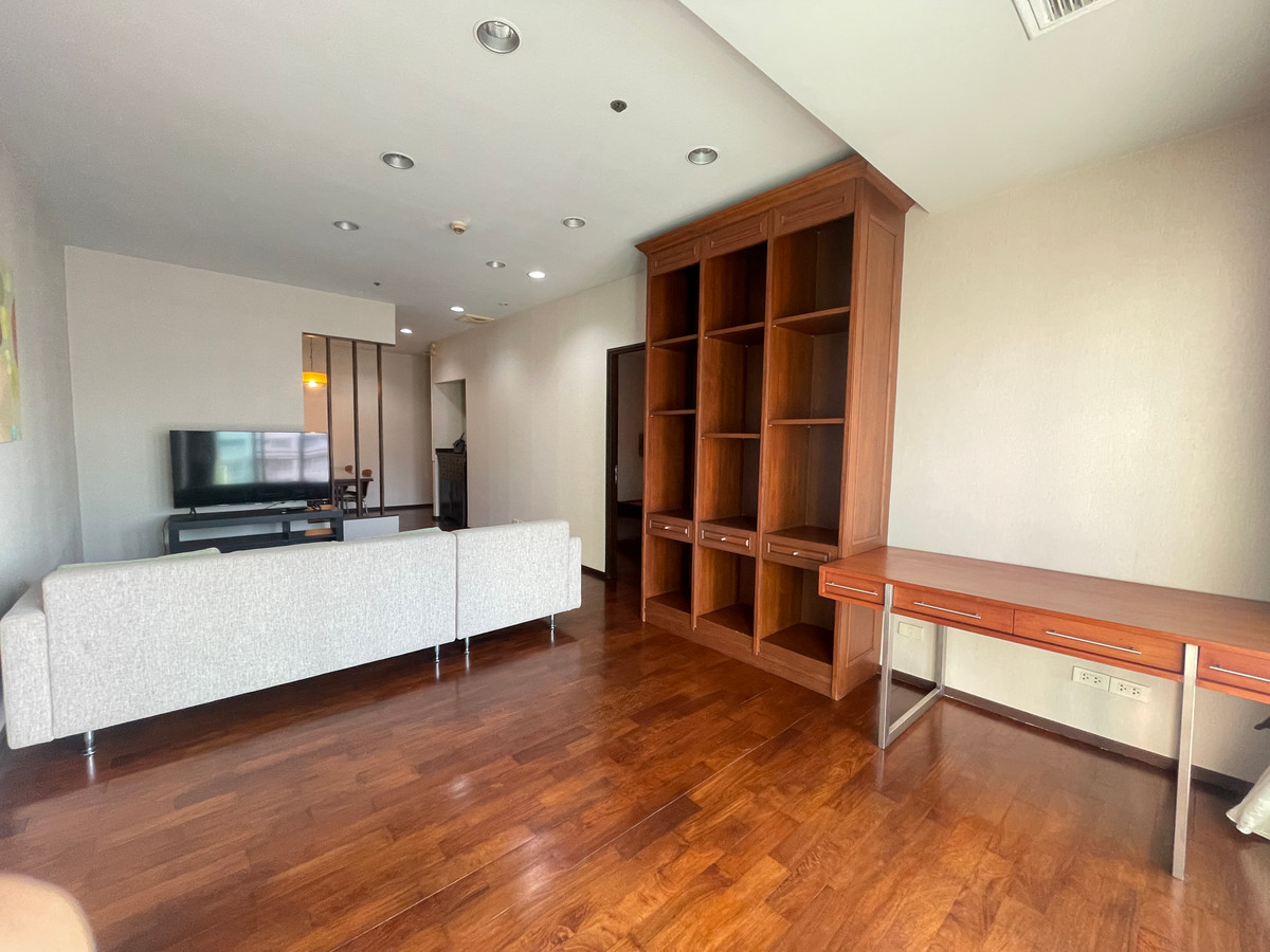 คอนโดสุขุมวิท อโศก ทองหล่อ : Noble Ora Thonglor | Spacious 1-Bed with Walk-In Closet