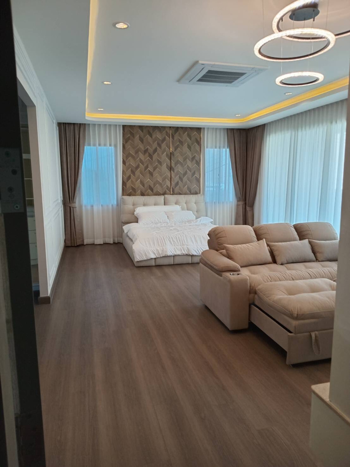 ให้เช่าบ้านลาดกระบัง สุวรรณภูมิ : ให้เช่า 191ตรว 4นอน5น้ำ บ้านเดี่ยว 2 ชั้น The Palm Bangna Wongwaen