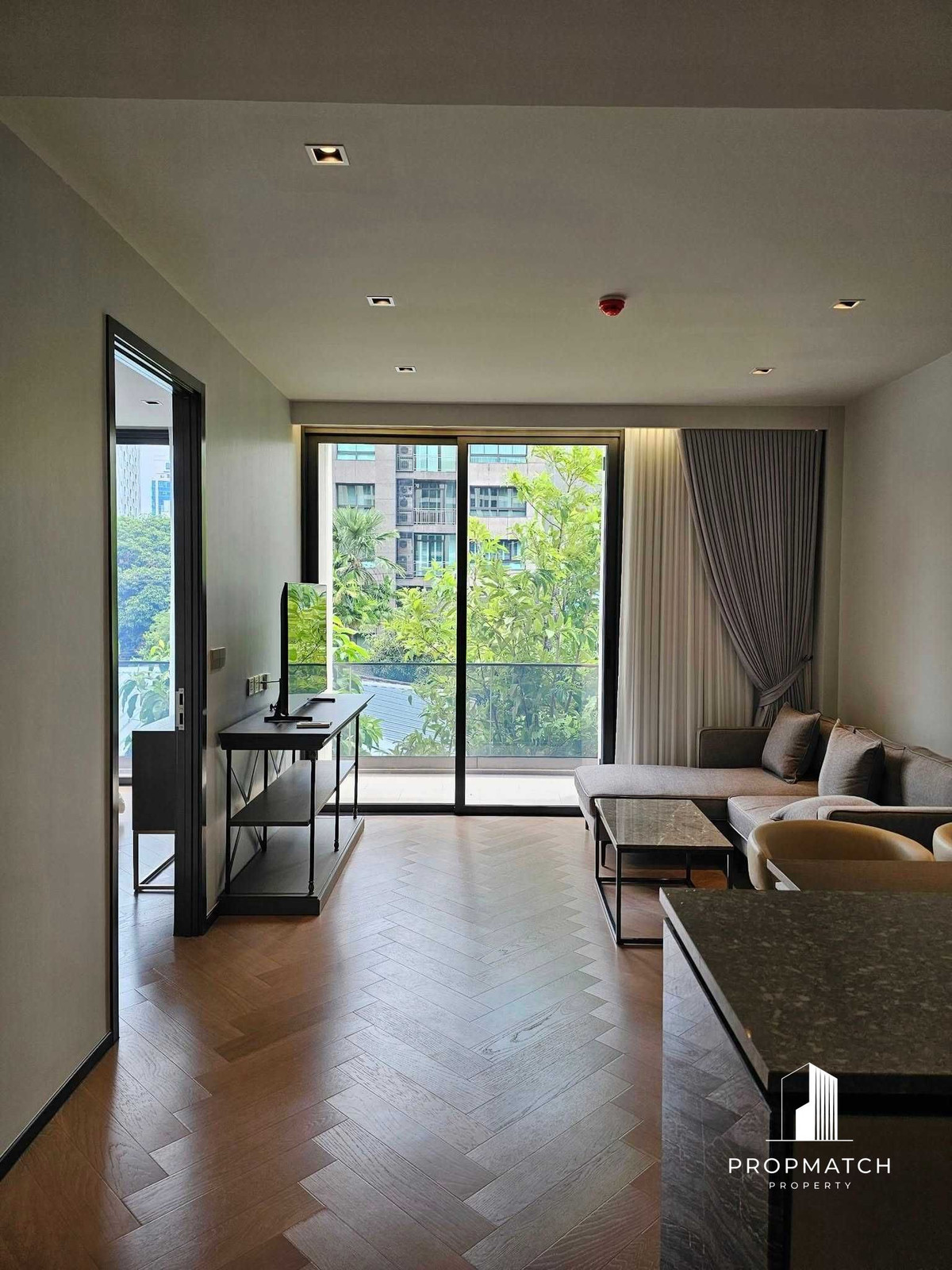 ให้เช่าคอนโดสุขุมวิท อโศก ทองหล่อ : ✨Flash Deal ✨ The Reserve 61 Hideaway (1Bed 1Bath 53SQM.) พร้อมอยู่ ! เพียง 55,000 บาทต่อเดือน Tel.0981315848 @propmatch