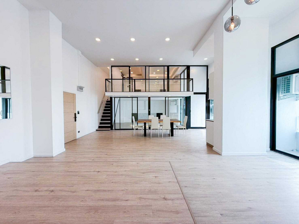 ขายคอนโดนนทบุรี บางใหญ่ บางบัวทอง : ขาย คอนโด ซี.เอ็น.พี.คอนโดมิเนียม 100 ตรม ใกล้ MRT เมืองทองธานี