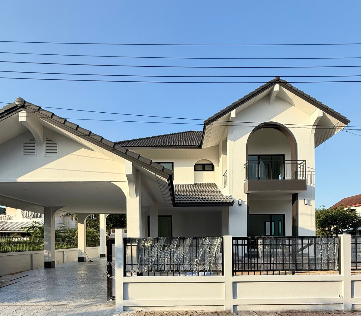 ขายบ้านบางแค เพชรเกษม : 📣 บ้านเดี่ยว 105 ตร.ว. (หลังมุม*) รีโนเวทใหม่ หมู่บ้านภัสรี ติดถนนพุทธมณฑลสาย 2 ใกล้The Mall บางแคและ MRT หลักสอง เชื่อมต่อถนนกาญจนาภิเษก เดินทางเข้าเมืองสะดวก