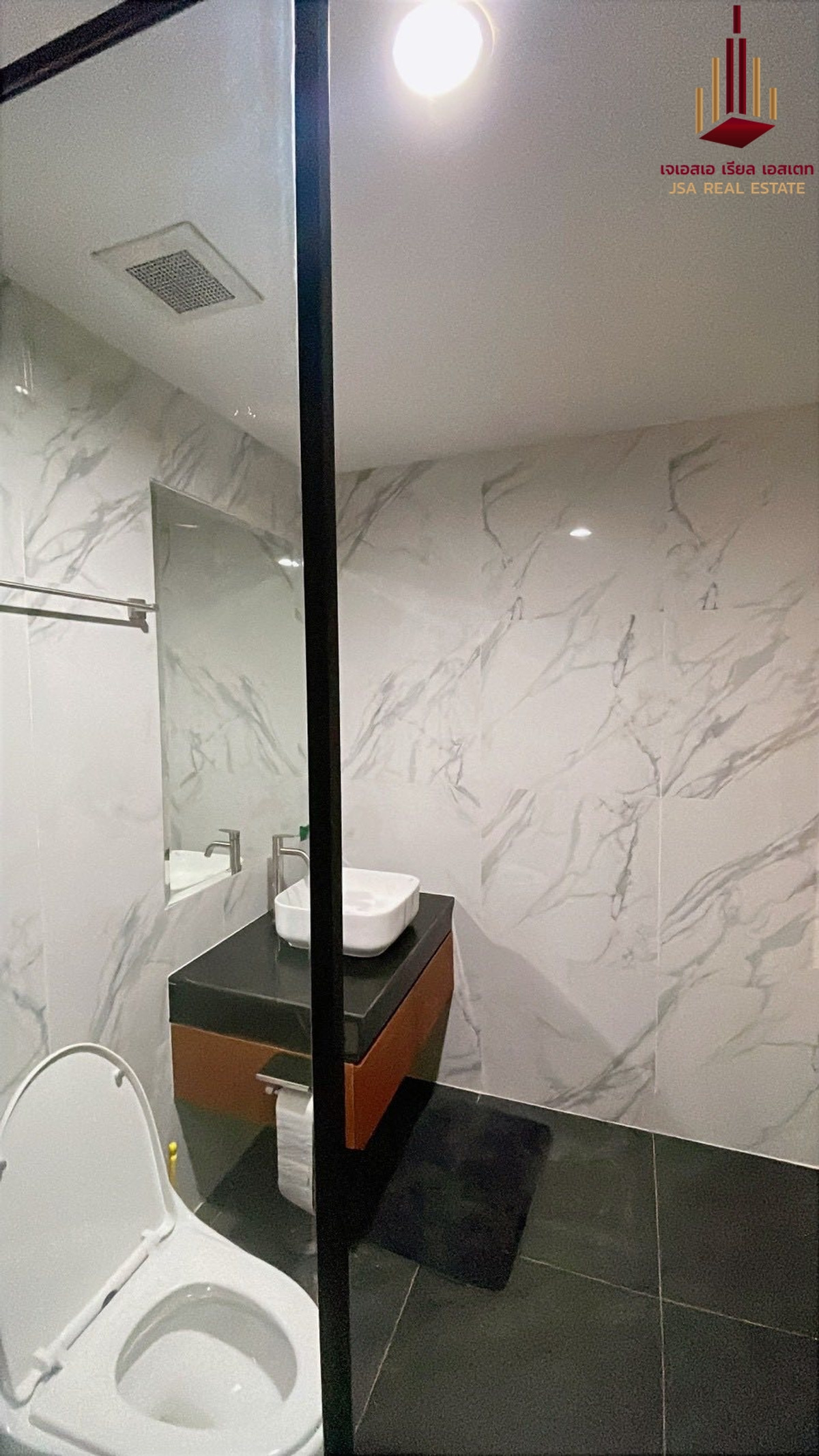 For RentCondoSathorn, Narathiwat : ✨ For Rent: The Star Estate @ Narathiwas Condo ✨ 💰 Only 32,000 THB/month