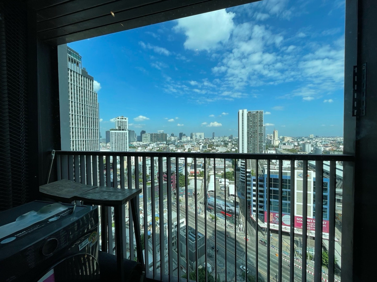 ให้เช่าคอนโดลาดพร้าว เซ็นทรัลลาดพร้าว : ห้องสวยมาก 17,000 เท่านั้น Whizdom Avenue รัชดา-ลาดพร้าว แบบ 1 นอน 35sqm ติด mrt ลาดพร้าว 064-6696546 มินนี่ 