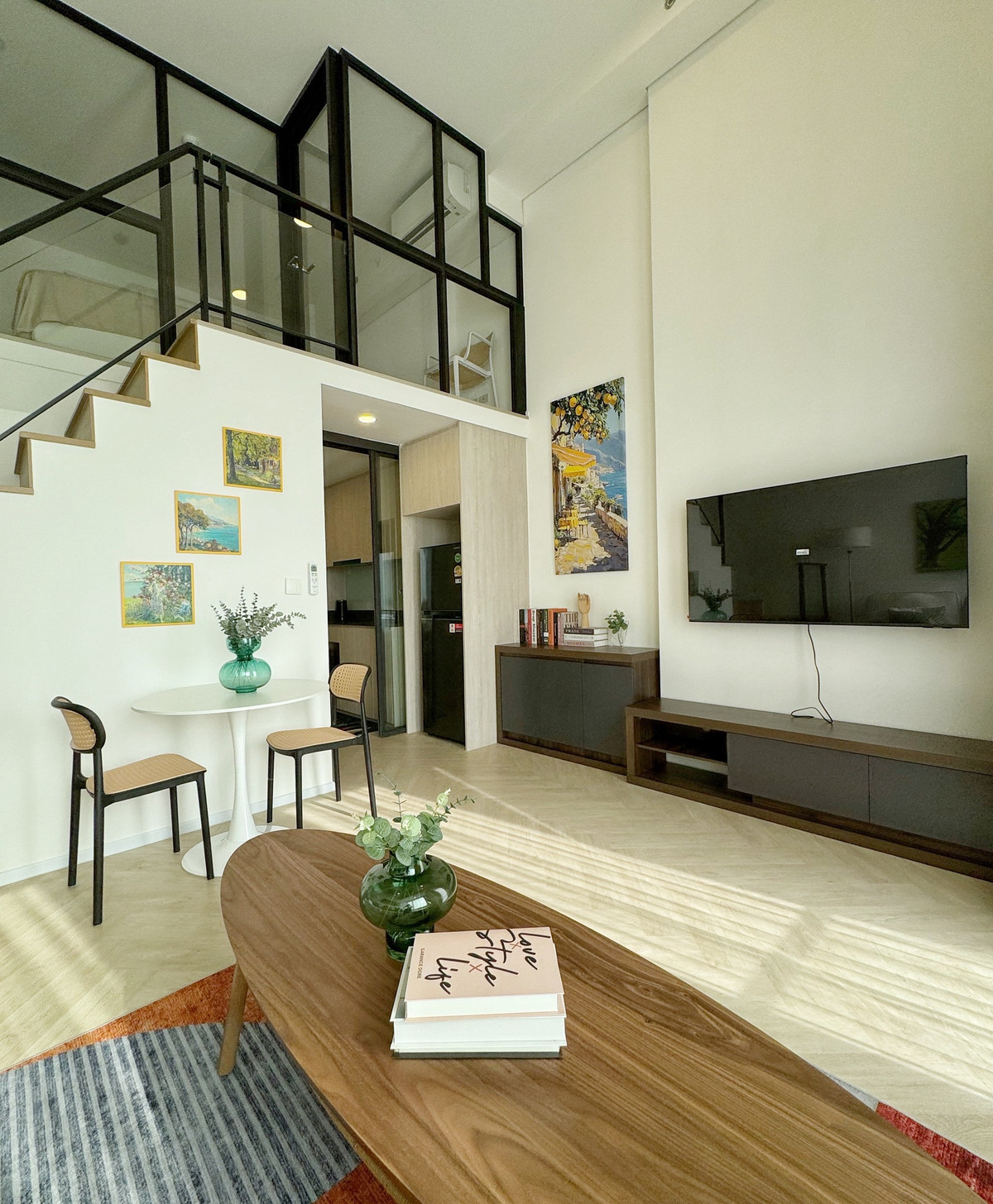 ให้เช่าคอนโดพระราม 9 เพชรบุรีตัดใหม่ RCA : 🔥ปล่อยเช่า Landmark @ MRTA Station ราคาดี🔥 เพียง 26K ขนาด 43 ตรม. 1 ห้องนอน 1 ห้องน้ำ | 📞065-821-5651 ปอนด์ (Pond)