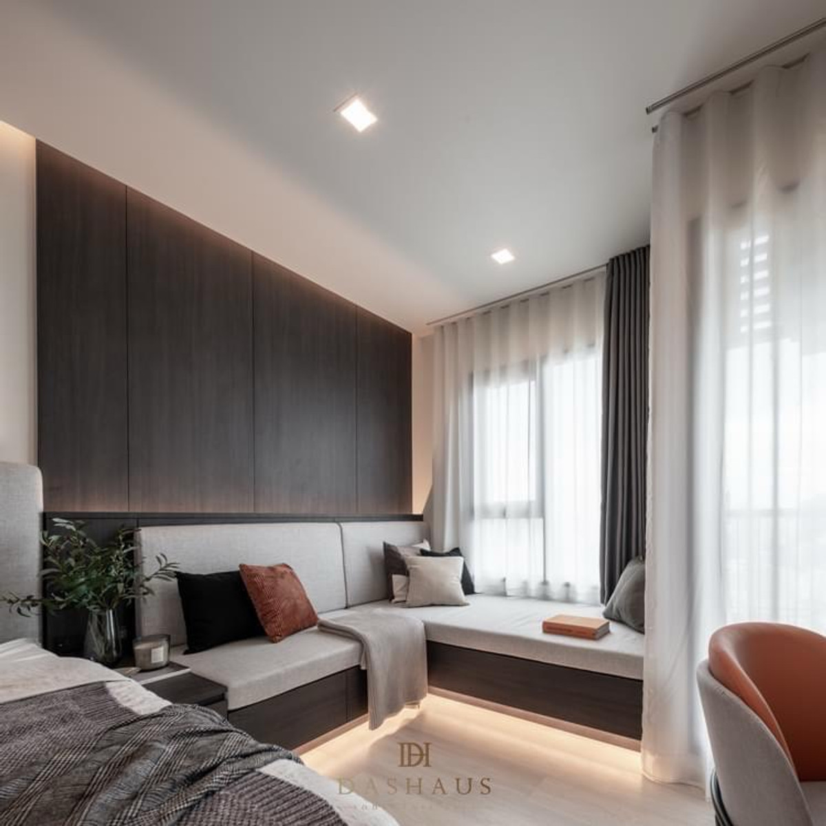 ให้เช่าคอนโดวิทยุ ชิดลม หลังสวน : Modern High-Rise Living on Wireless Road – Smart Studio in Prime Bangkok CBD