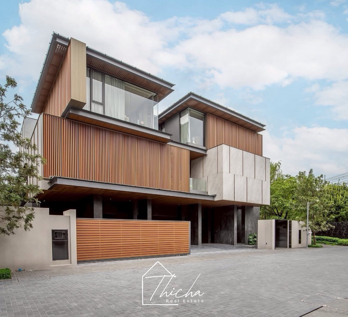 For SaleHouseBang Sue, Wong Sawang, Tao Pun : 𝗦𝗢𝗡𝗟𝗘 𝗥𝗘𝗦𝗜𝗗𝗘𝗡𝗖𝗘𝗦 𝗨𝗹𝘁𝗿𝗮 𝗟𝘂𝘅𝘂𝗿𝘆 level for families looking “Home” is the inheritance of life.