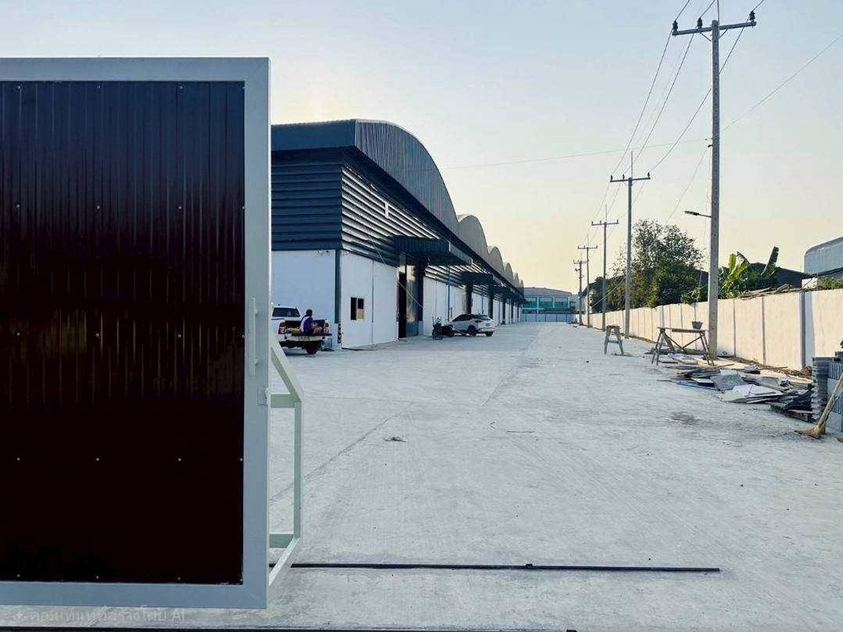 ให้เช่าโรงงานพระราม 2 บางขุนเทียน : ให้เช่า โรงงาน-โกดังสร้างใหม่ พื้นที่ใช้สอย 2,000 ตารางเมตร โครงสร้างแข็งแรง หลังคาสูง โปร่ง รถใหญ่เข้า–ออกสะดวก ทำเล บางน้ำจืด สมุทรสาคร