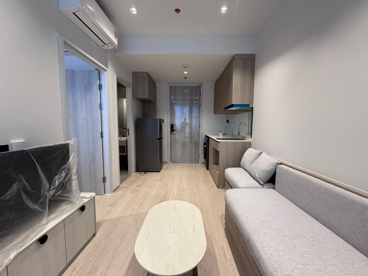 For RentCondoWongwianyai, Charoennakor : Reference Sathorn Wongwian Yai, new room, complete furniture, electrical appliances, on the way, please inquire.